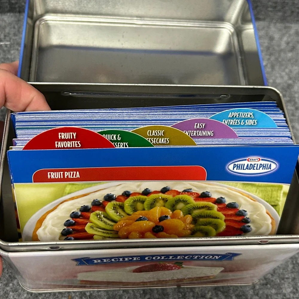 Kraft Philadelphia Cream Cheese Recipe Collection Tin with Cards 2008 Vintage